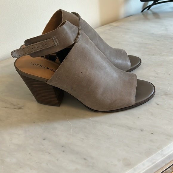 Lucky brand, gray sandals in leather - Picture 2 of 5